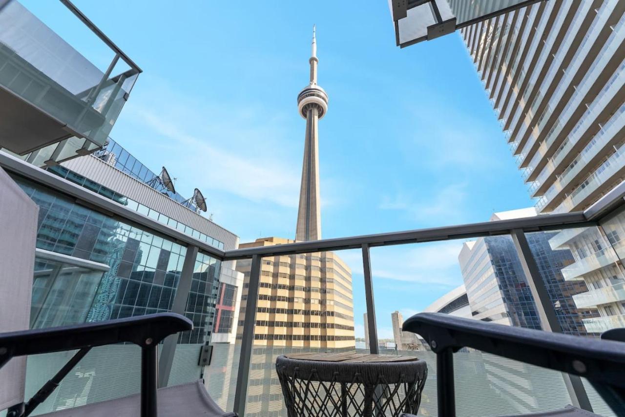 Dt 1Br With Rogers Centre And Cn Tower View And Parking Villa Toronto Exterior photo